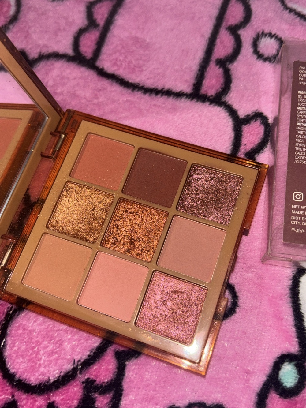 HUDA BEAUTY Warm Rose & Bronze 9-Shade Eyeshadow Palette